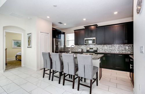 Davenport House | Family Movie Nights! Game Room! Champions Gate Resort Near Disney!