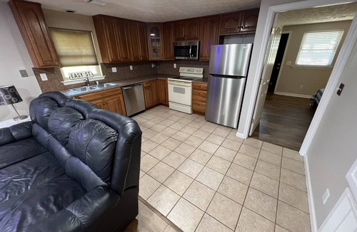 Wetumpka House | Family Oriented I Pet Friendly I High Speed Internet I Private Boat Ramp