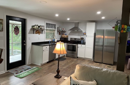 Wetumpka House | Family Oriented I Pet Friendly I High Speed Internet I Private Boat Ramp