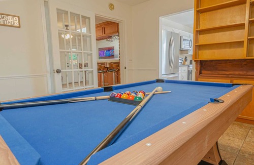 Columbus House | Family Pool Stay w/Games Near Columbus Airport