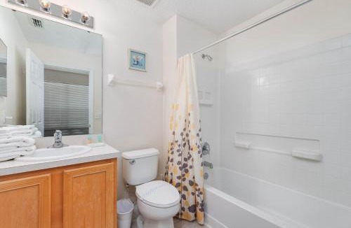 Solana House | Family Retreat near Disney with Pool & Game Room