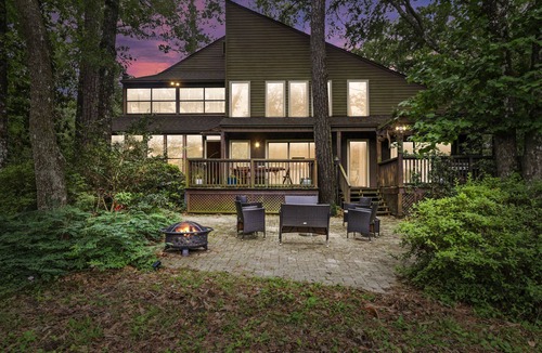 Covington House | Family-Reunion-Retreat-Small Wedding Space Secluded Woodsy 4 Acre, River bluff