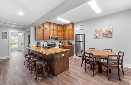 Fort Valley House | Farmhouse at Magnolia Valley