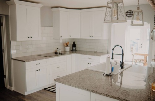 Glencoe House | Farmhouse in the country but close to the beach