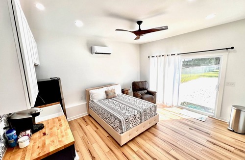 San Mateo Other | Farmhouse Retreat Near St John’s River!