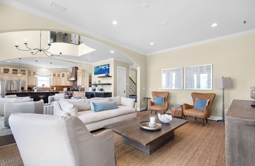 Toilla Segunda House | 🏝️ Fathom Resort – Sleeps 20, Saltwater Pool, Elevator + Gulf Views