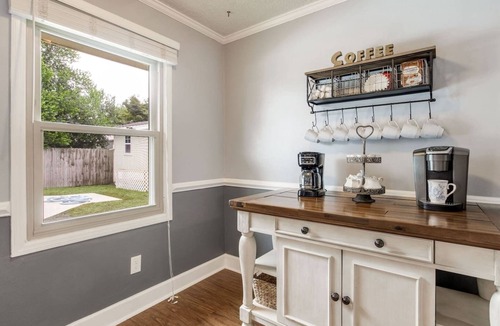 Northeast Pensacola House | Fenced Pool House w/Game Room, Beach 20m