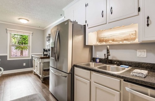 Northeast Pensacola House | Fenced Pool House w/Game Room, Beach 20m