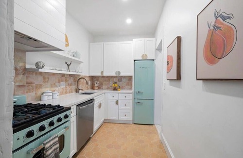 Inman Park Apartment | Field of Gold
