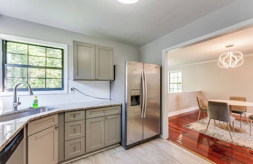 Stone Mountain House | MAJOR INTERNATIONAL SPORTING EVENT FRIENDLY VACATION HOME. GREAT FOR LARGE GROUPS
