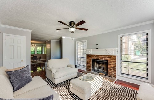 Stone Mountain House | MAJOR INTERNATIONAL SPORTING EVENT FRIENDLY VACATION HOME. GREAT FOR LARGE GROUPS