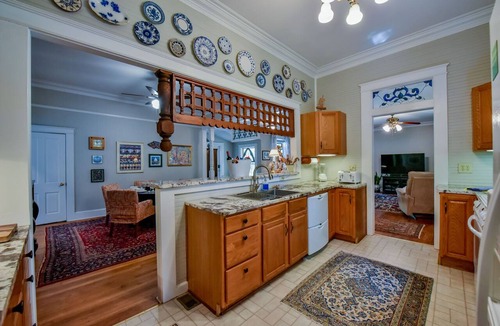 Tuscaloosa House | Firefly Garden - Urban family friendly Oasis near campus!