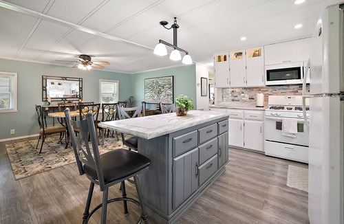 Plymouth House | Fisherman's paradise on Lake Eustis in Leesburg, FL on the Chain of Lakes