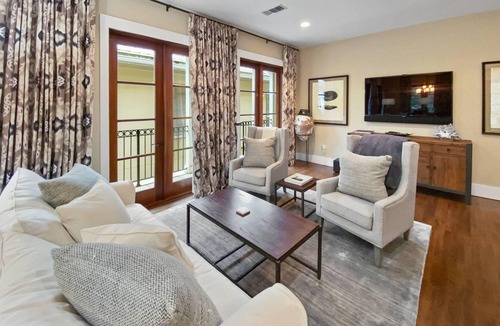 Baytowne Wharf Hotel | Fisherman's Village 245 at Sandestin by Destin Getaways