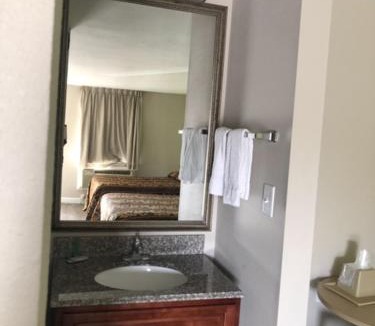 Biloxi Hotel | Flamingo Beach Inn