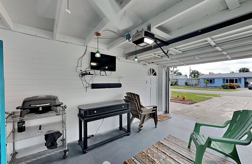 Ormond Ocean Gard House | Flip Flop Oasis | Beach Bungalow w/Modern Comforts