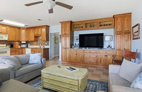 Panacea Condo | Flip Flop- PanaSea Breeze