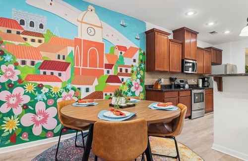 Columbus House | Fort Benning Family Escape Lounge Getaway