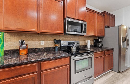 Columbus House | Fort Benning Family Escape Lounge Getaway