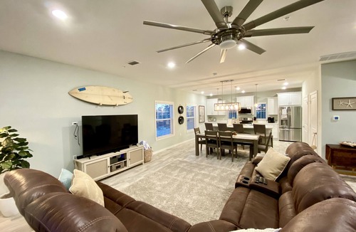 Ono Island House | FREE Cleaning & Use of GOLF CART! Sleeps 9 Gated Swim Golf Beach Club Community