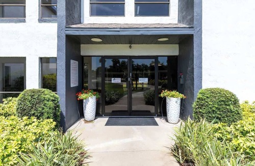 Titusville Apartment | FREE LCO @ 6 p.m. in July - Pool, gym, games!