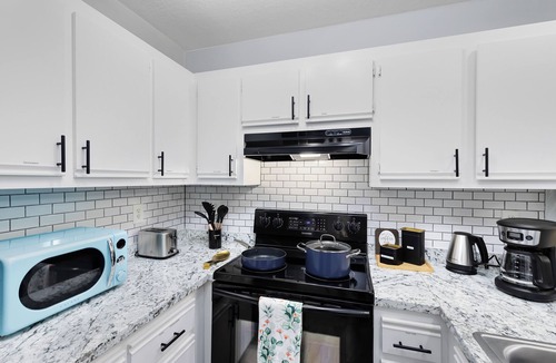 Titusville Apartment | FREE LCO @ 6 p.m. in July - Pool, gym, games!