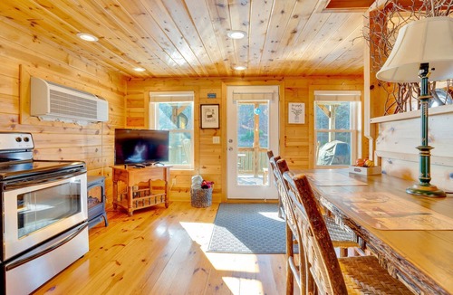 Rising Fawn Cabin | Free Ruby Falls Ticket & More- lakefront fishing-fire pit-15 min Cloudland Canyon-30 min Chattanooga
