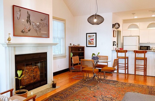 Montrose House | Frog Symphony! Sunsets! Beachfront!・Porch Swing Bed!・2x King Beds