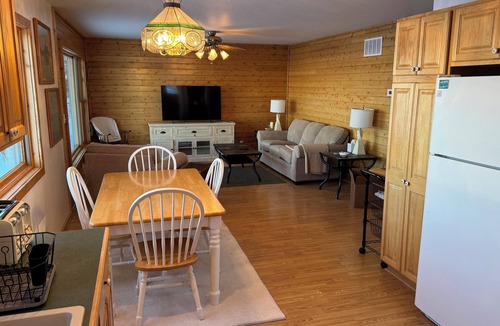 Barbeau House | Front Row Seat to Great Lakes Freighters: The Rock Cut Retreat
