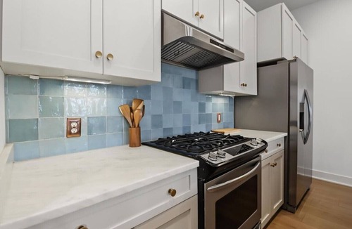Henderson Point House | Front Street Retreat