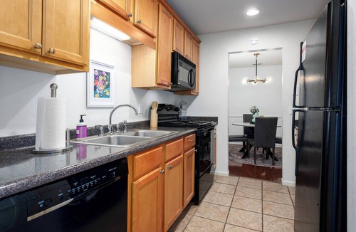 Meadowbrook Condo | Fully Furnished 2BR/2BA Condo off Hwy 280/Free Onsite Parking
