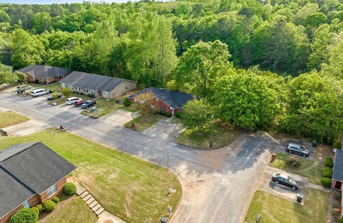 Auburn House | Fully Updated 3-bedroom home in pleasant Auburn! Less than 10 minutes to campus.