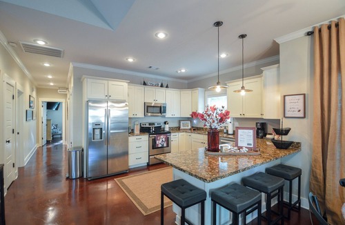 Starkville House | Game Day, 3 Min Walk Downtown, King Beds, Smart Tvs, FirePit