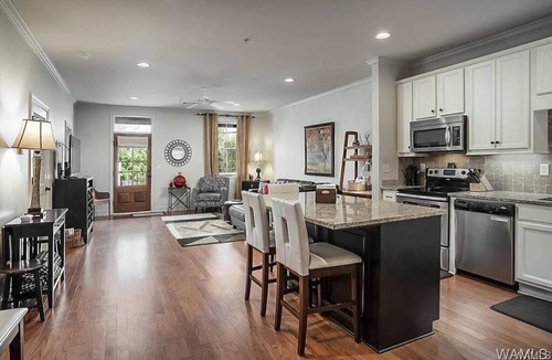 The Strip Condo | Game Day Condo right on the strip. Walking distance to Bryant Denny Stadium!