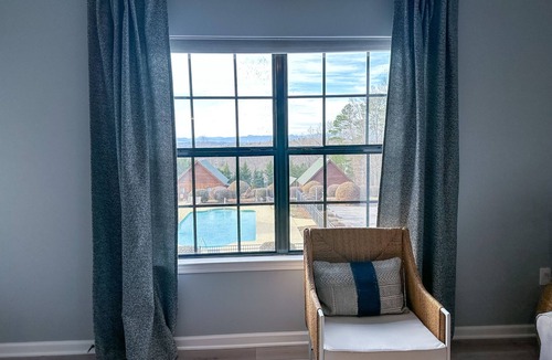 Six Mile Condo | Game Day Lake Retreat - Close to Clemson - Sunset views of Lake Keowee