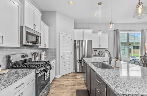 Gunter Afs House | GameDay Fun ' Grill ' 1GB Wi-Fi ' Arcade ' Parking ' Towel Warmer ' 2 Car Garage