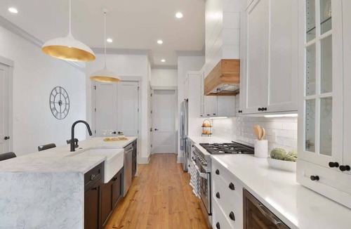 Irish Channel House | Garden District Home | Heated Plunge Pool