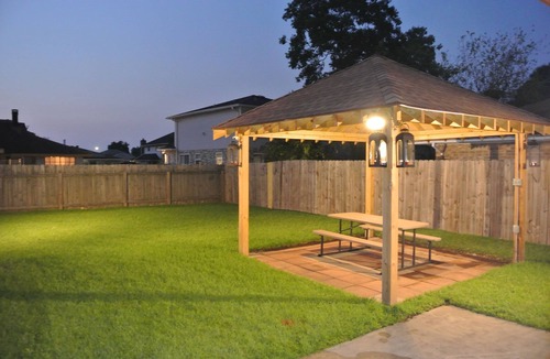 Little Woods House | Gated! Luxurious + Upscale! 5Bedrooms + 5Kings! Just Remodeled! New Furnishings!
