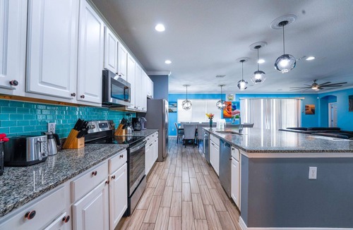 Loughman House | Global Bowling Villa, Sleeps 34