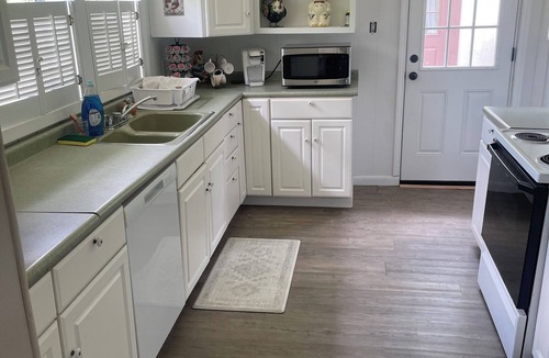 Columbia House | Gorgeous house with central AC in Columbia perfect for relaxing. 3 bedrooms.