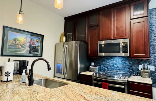 Mid-City House | Grand Home with views of Street Car Near French Quarter, Superdome