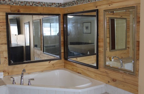 Reform Hotel | Grand Motel Inn and Suites of Reform AL