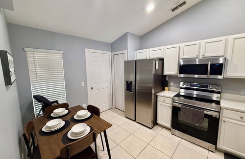 Florida Pines House | Grand Superior Pines 3BR Pool Home near Disney