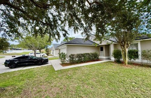 Florida Pines House | Grand Superior Pines 3BR Pool Home near Disney