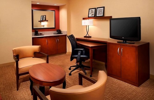 Auburn Hills Apartment | Great Pick! Pet-friendly Property with Indoor Swimming Pool, Close to Parks!