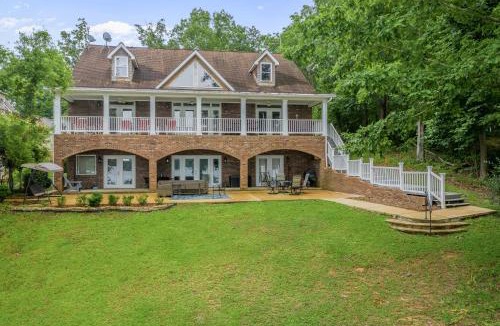 Stoney Point Landing House | Great Views - With Beach Area! Gorgeous Views Of The Lake