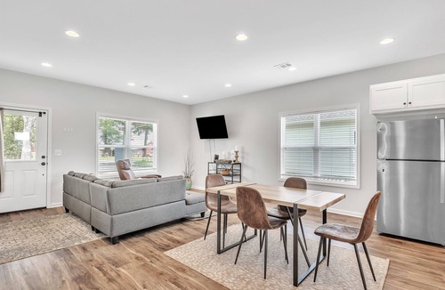 Columbus House | Green Light Haven, Comfort in Columbus, 2BR, Grill