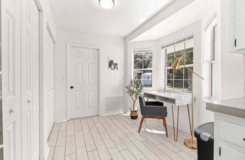 Candler House | Greenway Getaway Near Silver Springs, walking distance to Cross Florida Greenway
