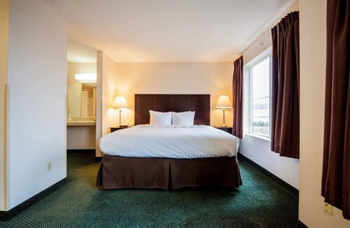 Vance Hotel | Greystone Inn and Suites