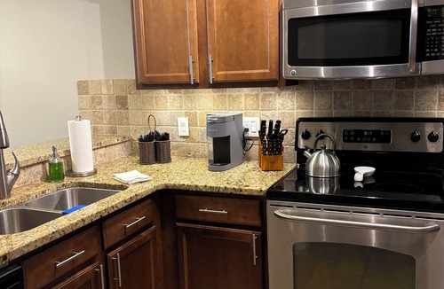 Auburn Condo | Ground floor condo 3 blocks from stadium. Parking pass for 1 vehicle included.